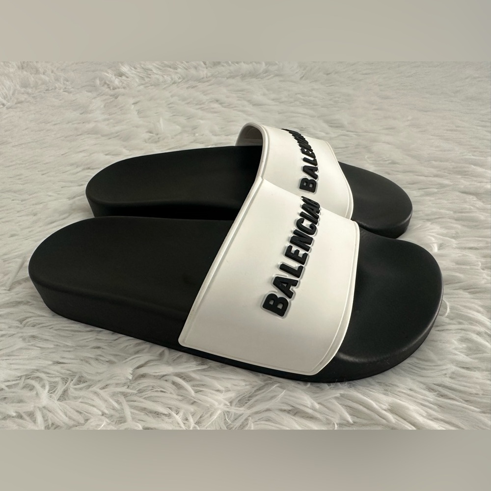 BALENCIAGA Raised Logo Embossed Rubber Pool Sandals‎ Slides Shoes White $395 36